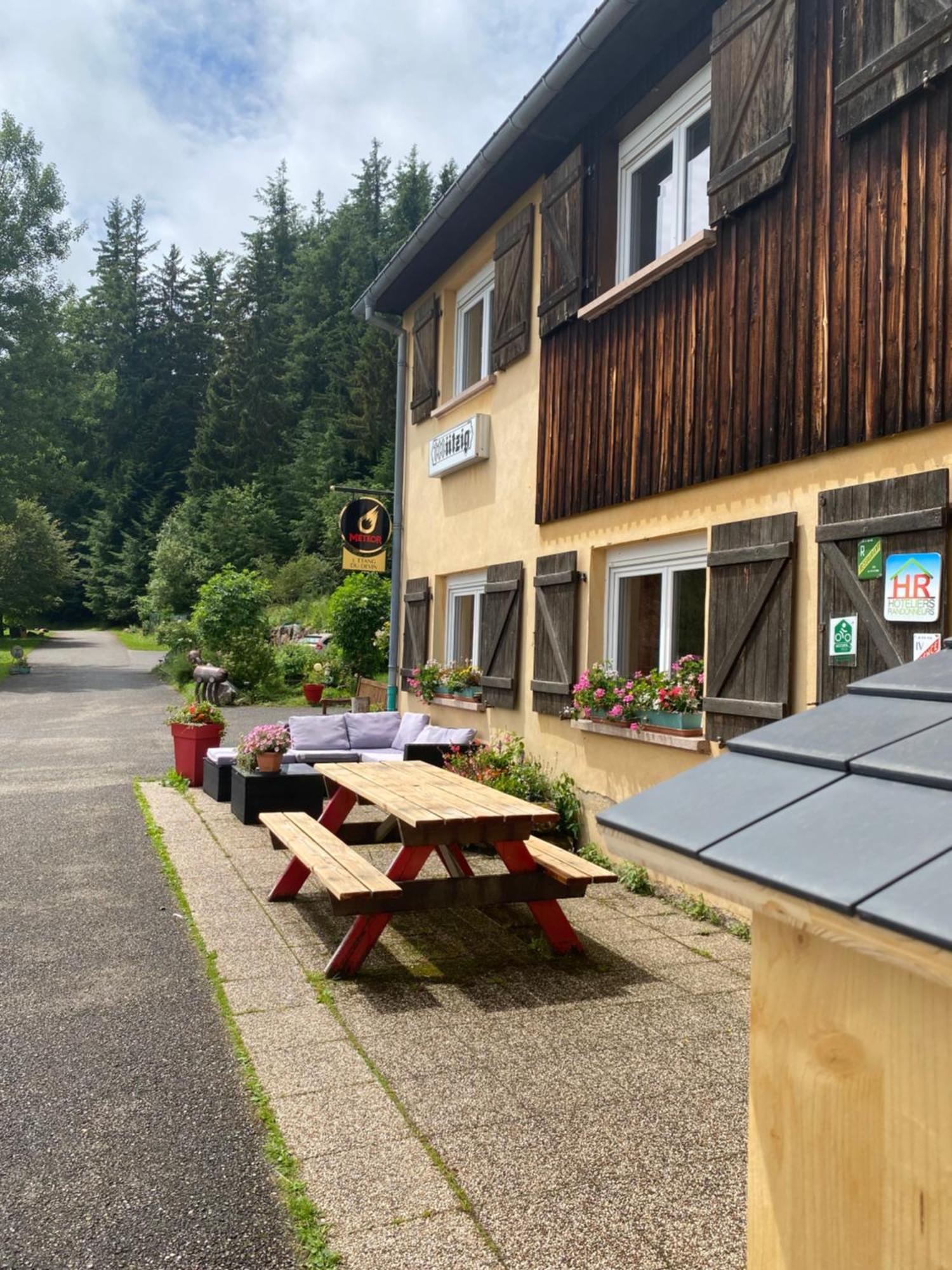 Auberge De L'Etang Du Devin Лапутруа Экстерьер фото